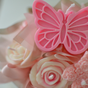 Bouquet candle